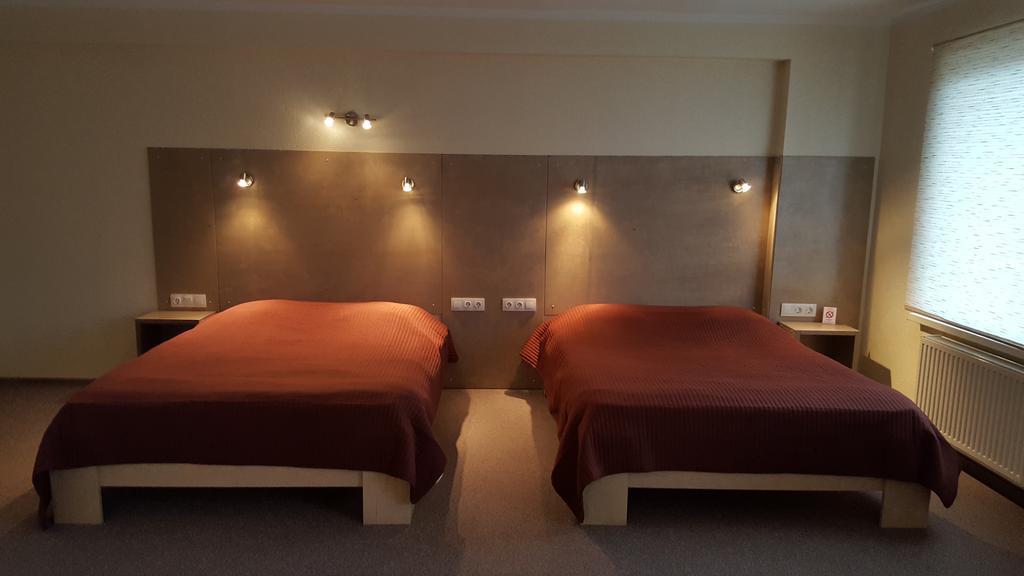 Hotel Gulbene Luaran gambar