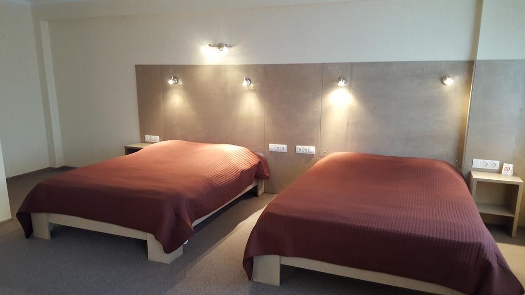 Hotel Gulbene Luaran gambar