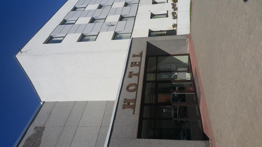 Hotel Gulbene Luaran gambar